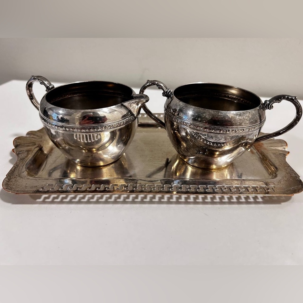 Viking Plate Creamer Sugar Set